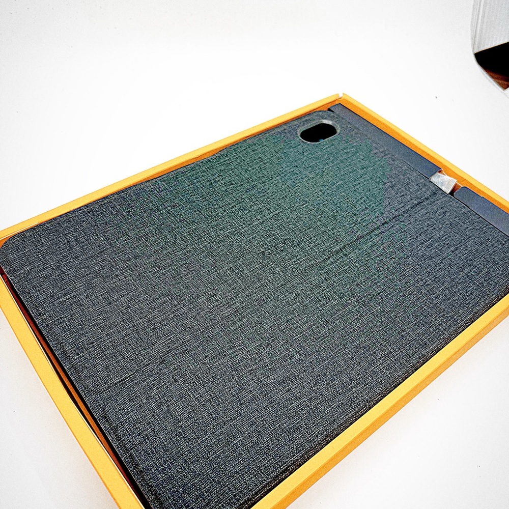 ZAGG Messenger Folio 2 Bluetooth Keyboard Case for iPad 11”/10.9” – Stand Cover - Picture 6 of 7